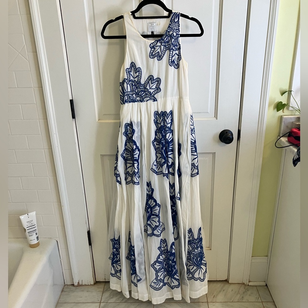 HD Paris Dress